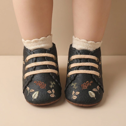 Leaf Print Lace-Up Sneaker Shoes