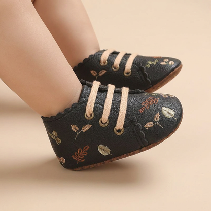 Leaf Print Lace-Up Sneaker Shoes