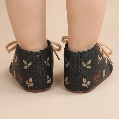Leaf Print Lace-Up Sneaker Shoes