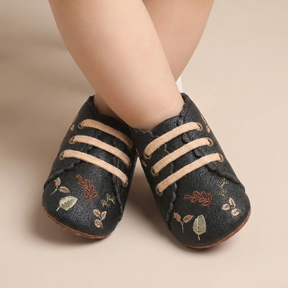 Leaf Print Lace-Up Sneaker Shoes